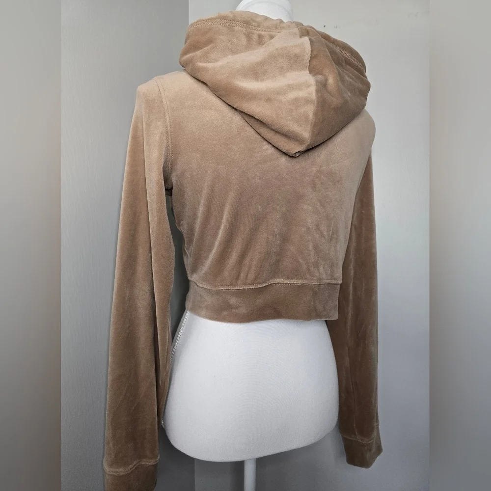 Hollister Velour Full Zip Cropped Hoodie in Creamy Tan - Picture 6 of 7